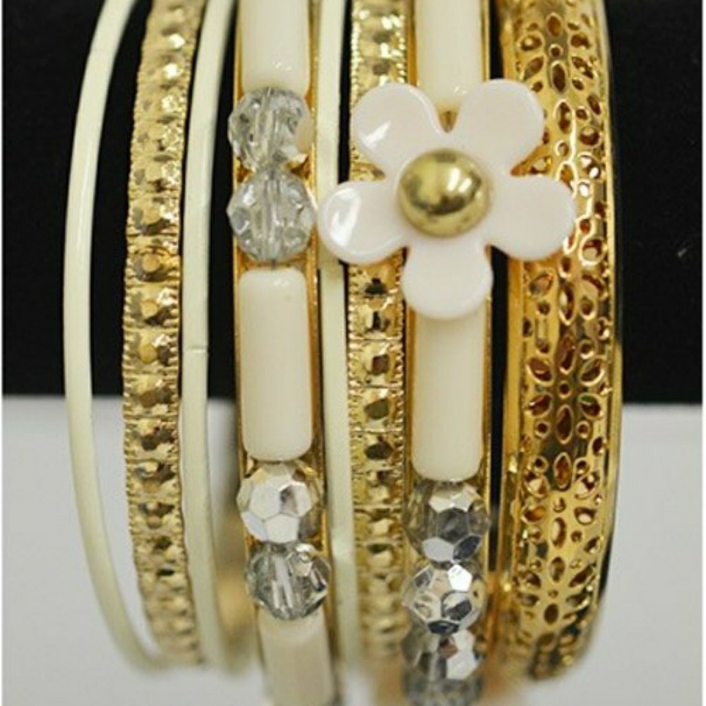 Bella K Bracelet Set Bangles